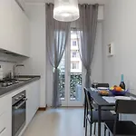 Gambara M1 - 15 Min To Duomo, Balcony, Ac&wifi * Milán