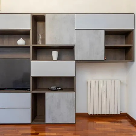 Gambara M1 - 15 Min To Duomo, Balcony, Ac&wifi Апартаменты
